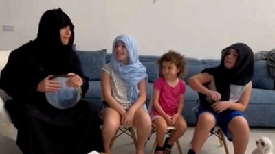 Oyun eşliğinde katliam dersi! İsrailli kadın çocuklarına Gazze'yi yok etmelerini öğretti