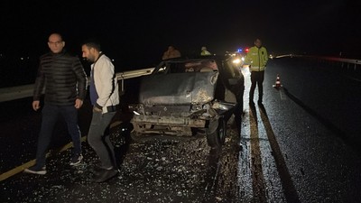 Şanlıurfa'da tır ile otomobil çarpıştı: 9 yaralı