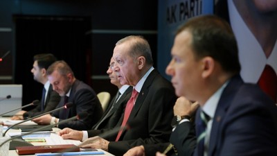 AK Parti'de aday belirleme süreci hakkında bomba kulis: Cumhurbaşkanı Erdoğan 3 büyükşehir için yeni bir yol izleyecek