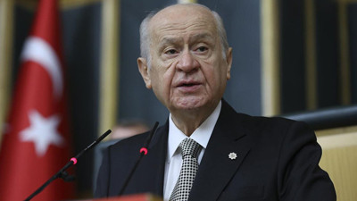 MHP Genel Başkanı Devlet Bahçeli hakem Halil Umut Meler'e yapılan saldırıyı kınadı! Türk sporunun birkaç provokatöre teslim olmamasını yürekten ümit ediyorum