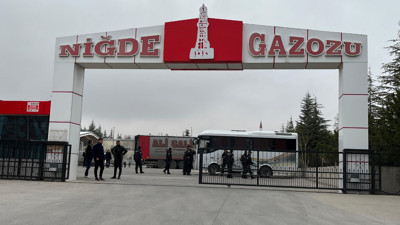 Niğde'de gazoz fabrikasında su kazanına giren işçilerden 2'si hayatını kaybetti