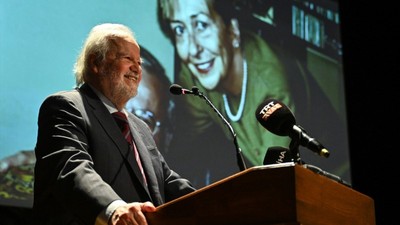 2023 Emine Işınsu Roman Ödülü'nün sahibi Cümbezin Kızı eseriyle yazar Ülke Demiray oldu
