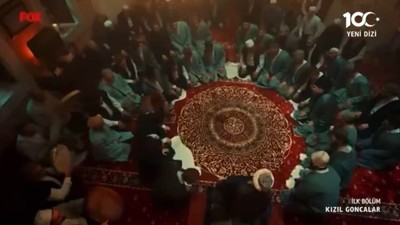 Özgü Namal yıllar sonra ekranlara döndü! Özcan Deniz ile başrol aldığı Kızıl Goncalar'daki zikir sahnesi gündem oldu