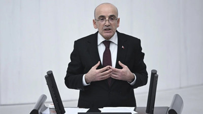 Bakan Şimşek'ten Suriyeliler vergi ödemiyor iddialarına yanıt: Zorunlular, veriyorlar...