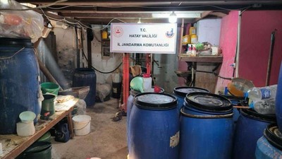 Hatay'da gerçekleştirilen sahte deterjan operasyonunda 11,5 ton kimyasal ele geçirildi