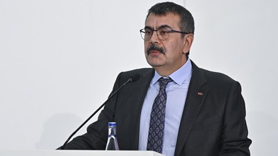 Milli Eğitim Bakanı: Yeni yüzyılı inşa edecek gençlik için çabalıyoruz