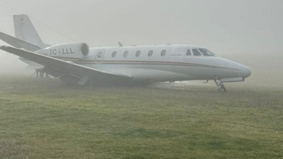 Atatürk Havalimanı'ndan kalkan özel jet Diyarbakır Havalimanı'na inişi sırasında pistten çıktı