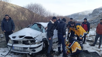 Ağrı'da kaza sonucu 3 kişi yaralandı