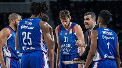 Anadolu Efes Valencia Basket deplasmanına çıkacak