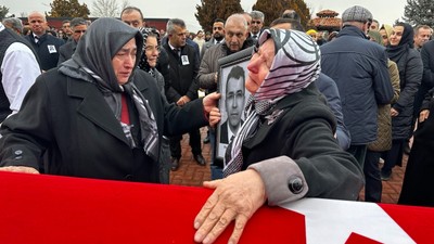 Malatya'daki otobüs kazasında hayatını kaybeden Prof. Dr. Süleyman Savaş Hacıevliyagil son yolculuğuna uğurlandı