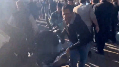 Son Dakika: İran'da Kasım Süleymani'nin mezarının yakınların peş peşe patlamalar meydana geldi! Yaralılar var