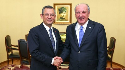 Muharrem İnce ve Özgür Özel bir araya geldi! İkili görüşme sonrası açıklamalarda bulundu