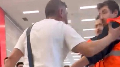 Sabiha Gökçen Havalimanı'nda yüksek gerilim kamerada! "Bakanın akrabasıyım, sülaleni bitireceğim"