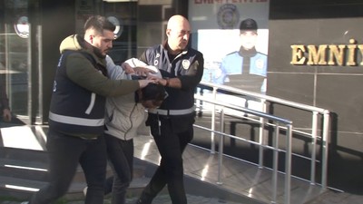 Dün Kadıköy'de servis minibüsünü kaçıran zanlı adliyeye sevk edildi