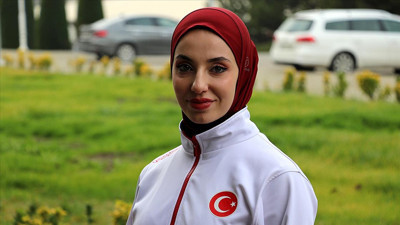 Kübra Dağlı bayrağı devralacak sporcular yetiştirmek istiyor