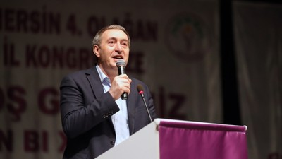 DEM Parti Eş Genel Başkanı Bakırhan'dan CHP'li Antalya büyükşehir belediyesine salon tepkisi: Bizi yok sayana oy vermeyiz