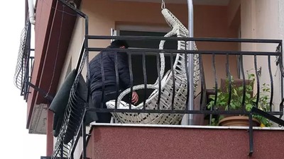 Balkonda vahşet! Ceset öyle bir halde bulundu ki...