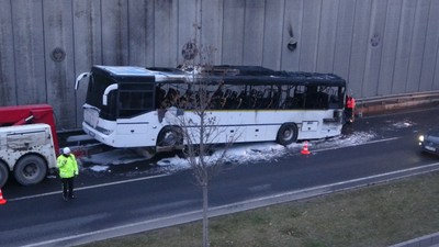 Malatya'da yolcu otobüsü seyir halindeyken alev alev yandı