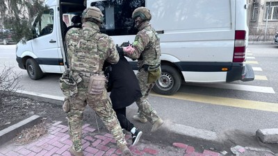 Kırgızistan'da darbe hazırlığında olduğu belirtilen gruba operasyon düzenlendi
