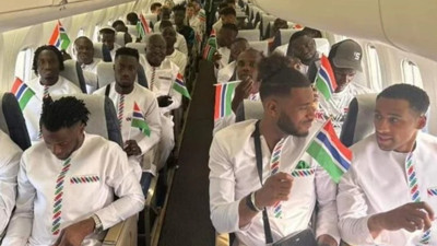 Gambiya Milli Takımı oksijen yetersizliği nedeniyle uçaktan acil iniş yaptı