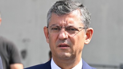 Özgür Özel'den MYK sonrası açıklama: Sorumluların arkasına dizilmemeye, itiraz etmeye devam edeceğiz