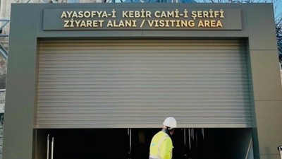 1500 yıllık geçmişi olan Ayasofya'ya neden kepenk takıldı? Sanat Tarihçi Dr. Sedat Bornovalı Haberet.com'a açıkladı