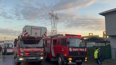 İşçilerin kaldığı konteynerde yangın çıktı! Ölü ve yaralılar var... Yangının çıkış anı kameralarda