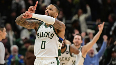 NBA'de Milwaukee Bucks Lillard'ın son saniye üçlüğüyle Sacramento Kings'i yıktı