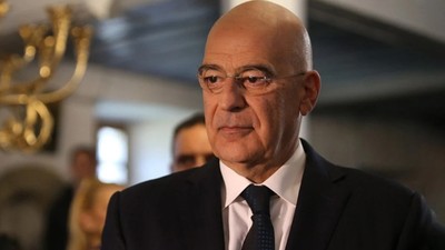 Yunanistan Savunma Bakanı Dendias'tan çok konuşulacak itiraf: Türkiye Yunanistan'dan çok daha önde