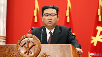 Güney Kore dizisi izleyen iki genç cezalandırıldı! Kuzey Kore lideri Kim Jong-un diziye bile affı yok