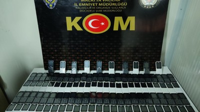 Malatya'da kaçak cep telefonları ele geçirildi! 3 zanlıya işlem yapıldı