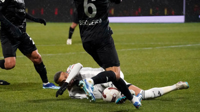 Umut Nayir eski takımını üzdü: Beşiktaş, Pendik'ten 4 farklı yenilgiyle ayrıldı