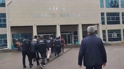 Kilis'te zehir tacirlerine operasyon: 21 gözaltı