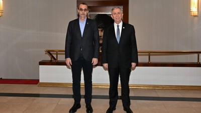 Behzat Ç. ile akıllarda kalan CHP'nin Etimesgut adayı Erdal Beşikçioğlu 'kriz çıkardı' iddialarıyla gündem gelen Mansur Yavaş'ı ziyaret etti