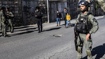 Doktor kılığında hastaneye giren İsrail askerleri 3 Filistinliyi öldürdü