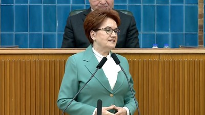 Son Dakika: Meral Akşener'den CHP'ye pankart tepkisi: Beştepe değil, Saraçhane tarafından engelleniyoruz
