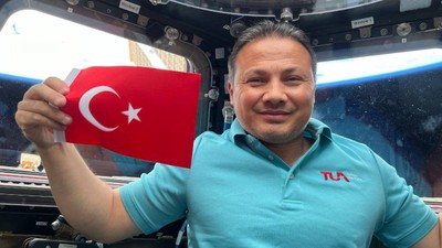 Alper Gezeravcı'dan dönüş mesajı: Sabırsızlıkla bekliyorum 👨🏼‍🚀🚀