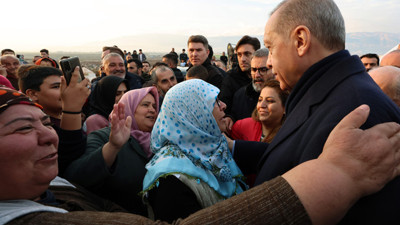 Cumhurbaşkanı Erdoğan ve MHP Lideri Devlet Bahçeli deprem şehitleri kabristanını ziyaret etti