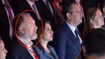 DEM Partili Sezai Temelli salon İstiklal Marşı okurken eşlik etmedi