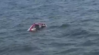 İran'ın güney sahilinde yolcu taşıyan bir tekne çıkarma gemisiyle çarpışması sonucu battı