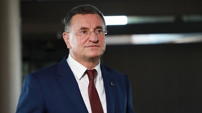 Lütfü Savaş gece yarısı gelen telefon yüzünden mi toplantıya gitmedi? Savaş ile ilgili bomba başka parti iddiası
