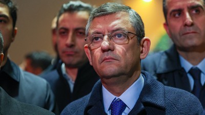 CHP lideri Özgür Özel gökyüzüyle buluşan KAAN'a kayıtsız kalamadı