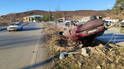 Kütahya'da otomobilin takla attığı kazada 2 kişi yaralandı