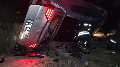 Manisa'da otomobille kamyonun çarpıştığı kazada 1 kişi yaşamını yitirdi