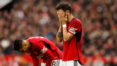 Manchester United, evinde Fulham'a yenildi
