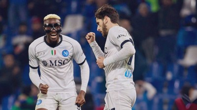 Napoli'den Sassuolo'ya 6 gollü tarife