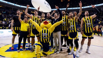 THY EuroLeague'de Baskonia'yla karşılaşan Fenerbahçe Beko hem galip oldu hem de kendi rekorunu kırdı