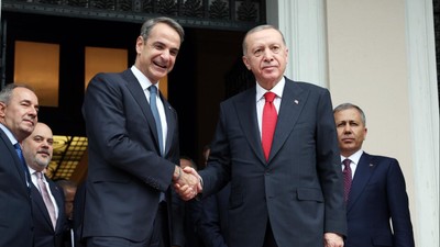Son Dakika: Cumhurbaşkanı Erdoğan Yunanistan Başbakanı Miçotakis ile görüştü