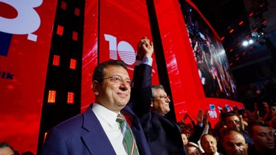 Özgür Özel'den CHP'nin 2028 Cumhurbaşkanı adayı açıklaması: Gözümü kırpmam yaparım