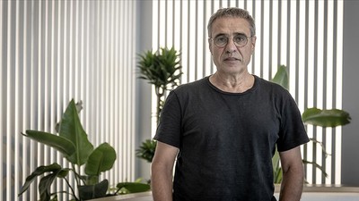 Ersun Yanal vakıf kurduğunu açıkladı
